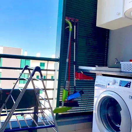 Διαμέρισμα Modern In Near Centre 80m² *