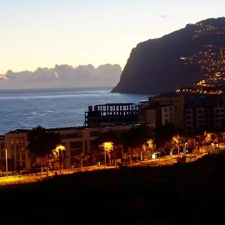 Modern In Funchal, Near Centre, 80m² * Funchal (Madeira)