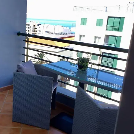 Modern In Funchal, Near Centre, 80m² Apartament