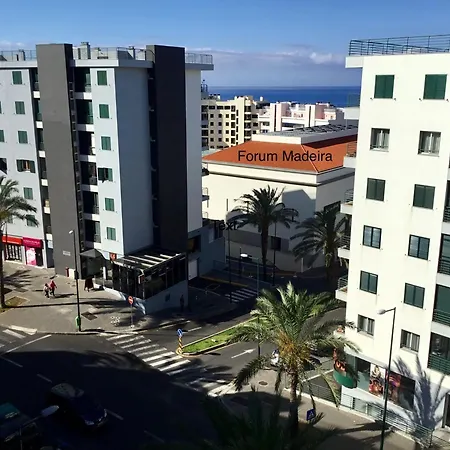 Modern In Funchal, Near Centre, 80m² Apartament