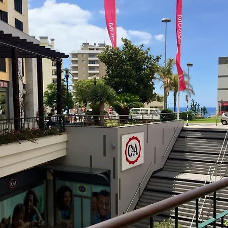 Modern In Funchal, Near Centre, 80m² Apartament