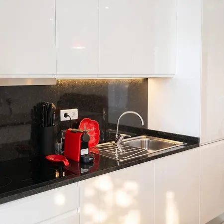 Apartment Modern In Funchal, Near Centre, 80m²