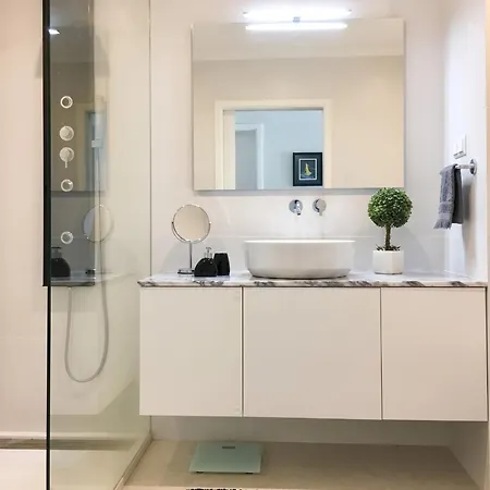 Modern In Funchal, Near Centre, 80m² Funchal (Madeira)