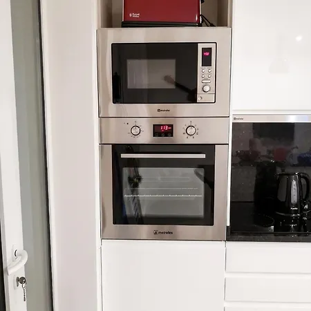 Apartment Modern In Funchal, Near Centre, 80m² *