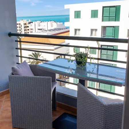 Modern In Funchal, Near Centre, 80m² Apartment
