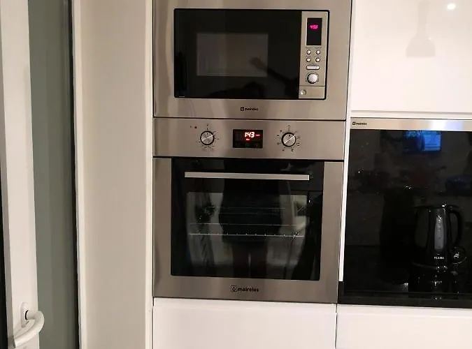 Modern In Funchal, Near Centre, 80m² Apartamento