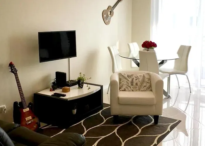 Modern In Funchal, Near Centre, 80m² *