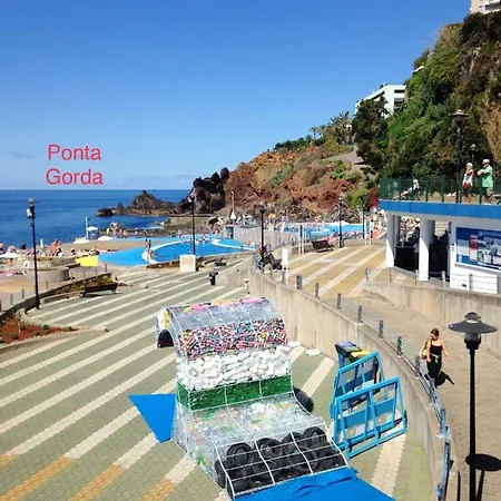 Modern In Funchal, Near Centre, 80m² * Φουνκάλ